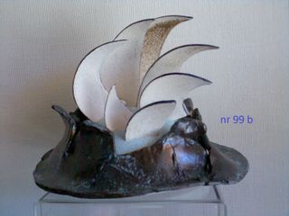 Artwork by Betty Glorieux.